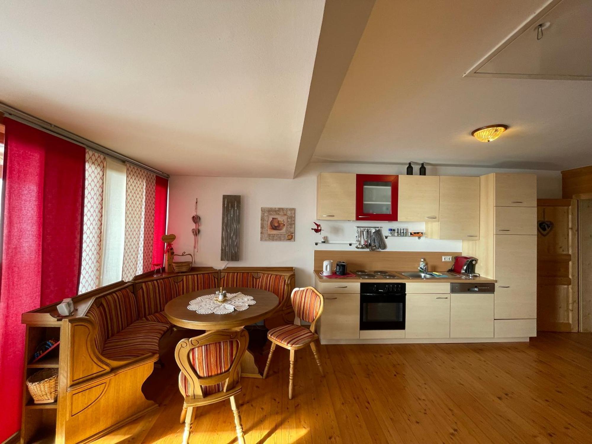 Apartments Im Almhaus Bachler Gundisch المظهر الخارجي الصورة