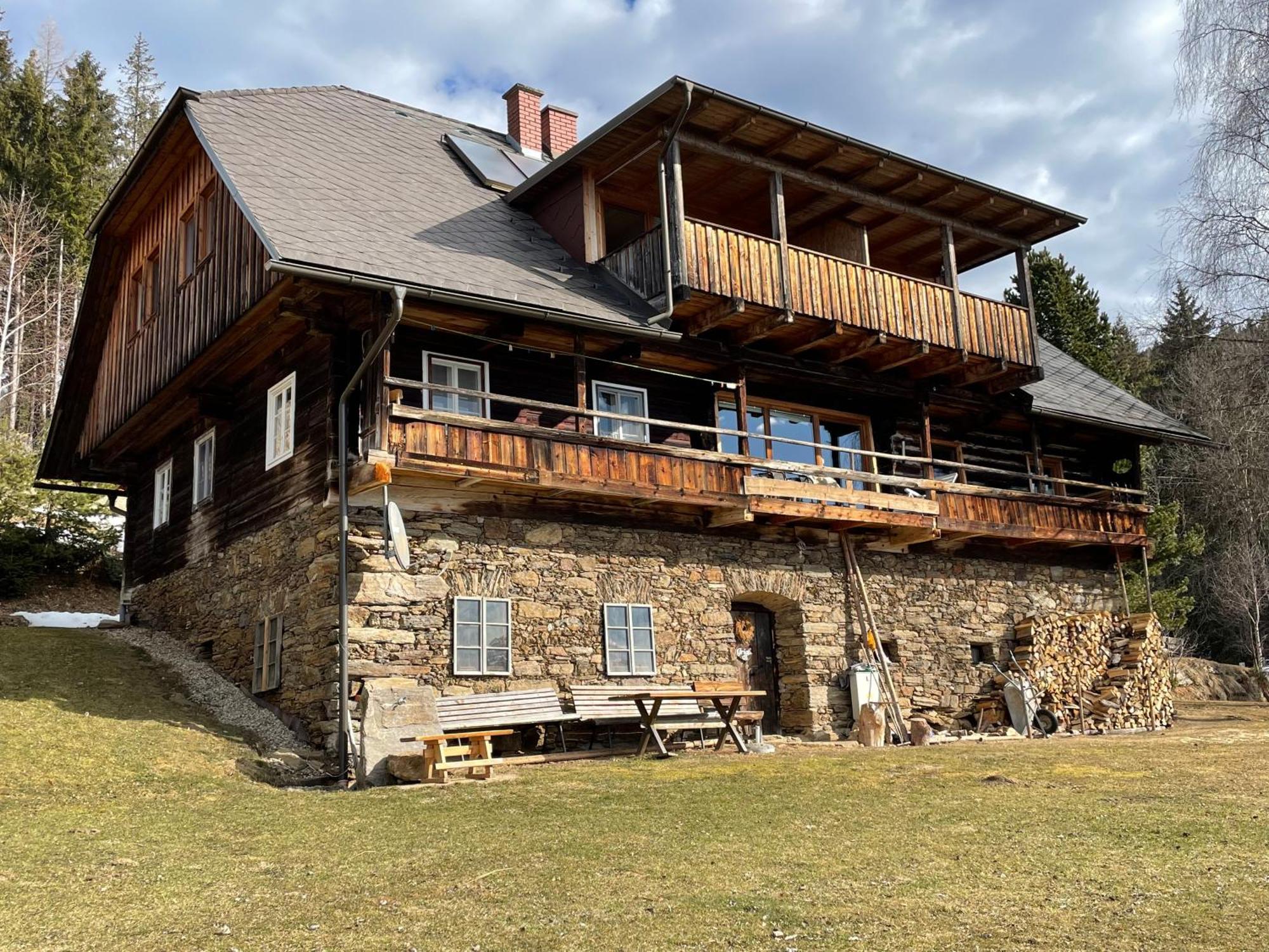 Apartments Im Almhaus Bachler Gundisch المظهر الخارجي الصورة