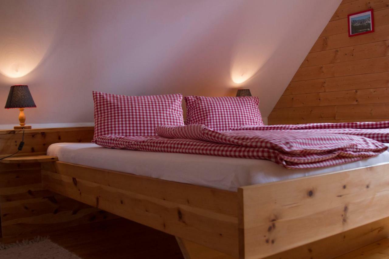 Apartments Im Almhaus Bachler Gundisch المظهر الخارجي الصورة